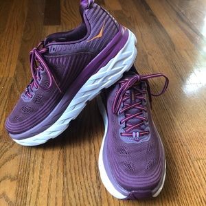 Hoka One One Bondi 6